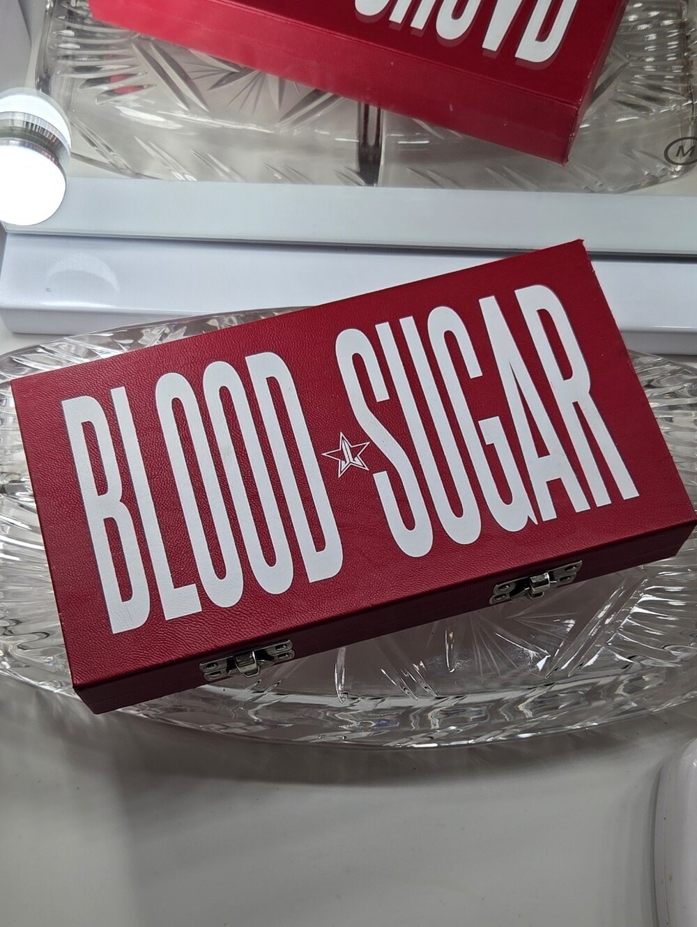 Jeffree Star Cosmetics Blood Sugar Eyeshadow Palette 18 Shades